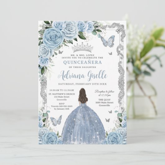 Baby Blauw Bloemen Prinses Jurk Zilver Quinceanera Kaart (Staand voorkant)