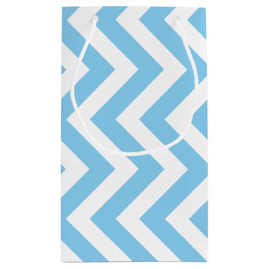 Baby Blauw en Wit Grote Grootte Verticale Chevron Klein Cadeauzakje (Achterkant)