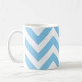 Baby Blauw en Wit Grote Horiz. Chevron Patroon Koffiemok (Links)