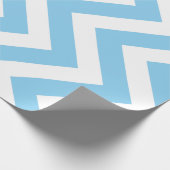 Baby Blauw en Wit Grote Verticale Chevron Strepen Cadeaupapier (Hoek)