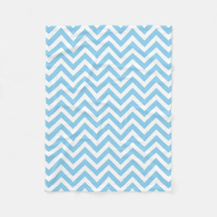 Baby Blauw en Wit Medium Size Horizontale Chevron Fleece Deken