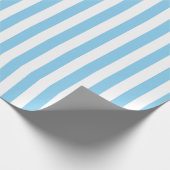 Baby Blauw en Wit Medium Size Verticale Stripes Cadeaupapier (Hoek)