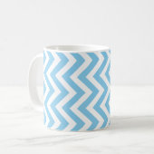 Baby blauw en wit medium vert. Chevron Patroon Koffiemok (Voorkant links)