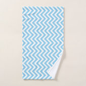 Baby blauw en wit medium vert. Chevron strepen Bad Handdoek (Handdoek)