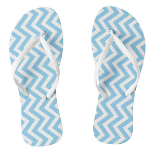 Baby blauw en wit medium vert. Chevron strepen Teenslippers