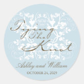 Baby Blauw & Wit Bloemen Tying The Knot Ronde Sticker (Voorkant)