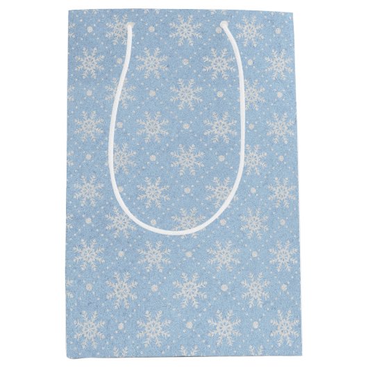 Baby Blauw Wit Sneeuwvlok Kerstpatroon Medium Cadeauzakje (Voorkant)