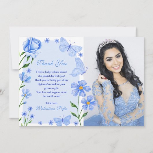 Baby Blauwe Bloemen Vlinders Foto Quinceañera Bedankkaart (Voorkant)
