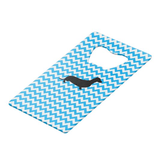 Baby Blue Chevron met Dachshund Creditkaart Flessenopener (Achterkant Gekanteld)