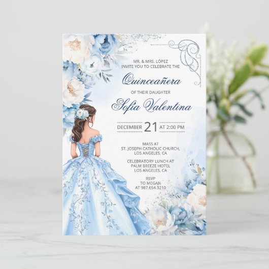 Baby Blue Cinderella Quinceañera Uitnodiging (Staand voorkant)