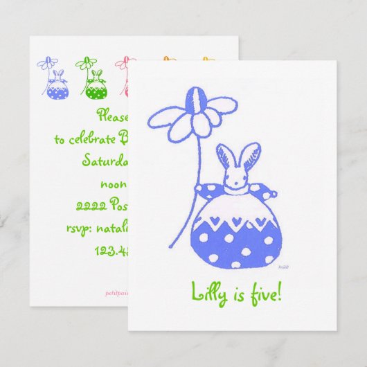 baby blue daisy bunny verjaardagsuitnodiging kaart (Voorkant / Achterkant)