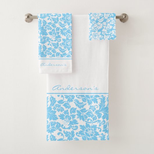 Baby Blue en White Damask Bad Handdoek (Insitu)