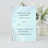 Baby Blue Satin RSVP Kaartje (Staand voorkant)
