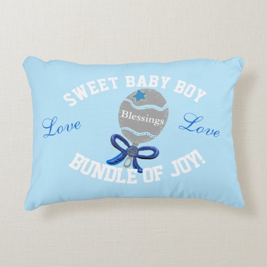 Baby Boy Blue Rattle Geboortestatistieken Accent Kussen (Voorkant)