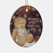 Baby Boy First KerstTeddy Bear Wood Snow Keramisch Ornament (Rechts)
