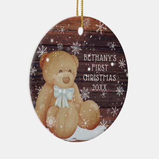 Baby Boy First KerstTeddy Bear Wood Snow Keramisch Ornament (Rechts)