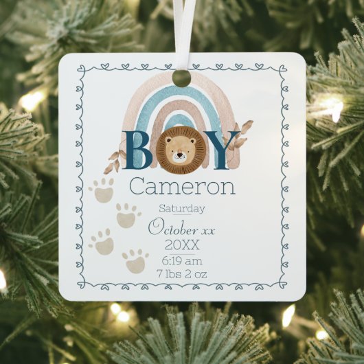 Baby Boy Lion Custom Naam en Geboorte Keepsake Metalen Ornament (Insitu)