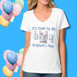 Baby Boy' Mam Naam Een Leuke Dinosaurussen T-shirt<br><div class="desc">Stel je eens voor hoe leuk het zou zijn om het T-shirt van je verjaardagsjongen - met die speciale dinosaurussen en de leuke "ONE" - te combineren met zijn aangepaste scriptnaam. Klaar voor de foto en vele gelukkige dagen daarna. Alle ontwerpvragen sturen gewoon een chat of een e-mail naar charmdesignstudio@rcn.com...</div>