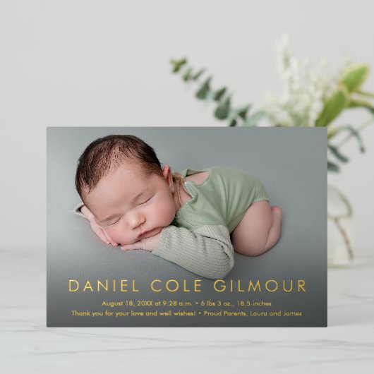 Baby Boy Moderne Naam Aangepaste Geboortestatistie Folie Feestdagenkaart (Staand Voorkant)