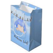 Baby Boy op Clothesline Medium Gift Bag Medium Cadeauzakje (Voorkant Gekanteld)