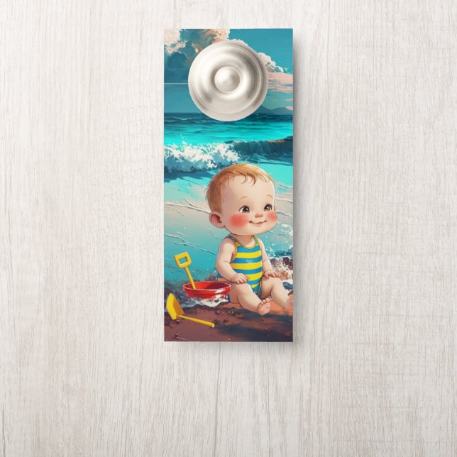 Baby Boy op het strand Deurhanger (Op knop)