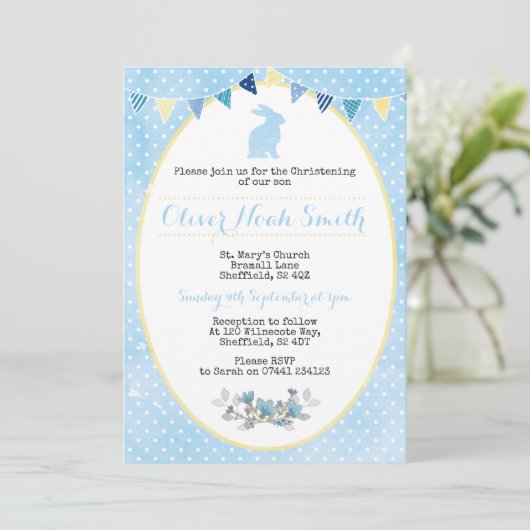 Baby Boy Rabbit Christening/Baptism Uitnodiging (Staand voorkant)