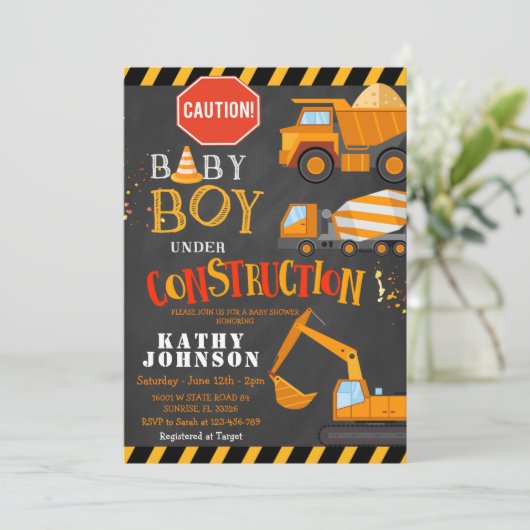 Baby Boy under Construction Baby shower Invitation Kaart (Staand voorkant)