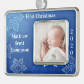 Baby Boy's eerste kerstfoto Jaar Blauw Verzilverd Omlijst Ornament (Links)