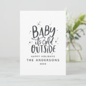Baby buiten de typografie kerstvakantie save the date (Staand voorkant)