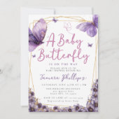 Baby Butterfly is op weg naar Paarse Baby shower Kaart (Voorkant)
