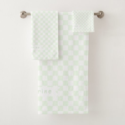 Baby Checkerboard Pastel Green White Bad Handdoek (Insitu)