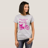 Baby die  fietsen aanschaft  Moderne Bike T-shirt (Voorkant volledig)