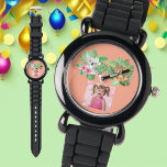 Baby Dieren Custom Foto Kinder Horloge Verjaardags<br><div class="desc">Maak de speciale dag van je kleintje nog gedenkwaardiger met dit schattige Tropical Baby Animals Custom Photo Kinder horloge! Dit levendige, speelse uurwerk beschikt over een prachtige reeks babydieren genesteld tussen weelderige groene bladeren en tropische bloemen. Het heldere en vrolijke ontwerp zal elk kind boeien, waardoor het zowel leuk als...</div>