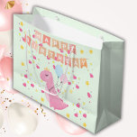 Baby Dino Kids Verjaardag Groot Cadeauzakje<br><div class="desc">Verhoog uw cadeau-geven spel met onze exclusieve hoogwaardige geschenktas,  met een uniek verjaardagsontwerp (in Honeydew1). Niet alleen zal het je cadeau laten opvallen,  maar het voegt ook een extra vleugje bedachtzaamheid toe dat shows waar je echt om geeft hun speciale dag in stijl te vieren.</div>