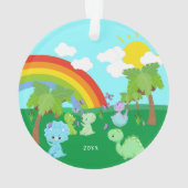 Baby dinosaurussen met vlinders, regenboogkerst ornament (achterkant)