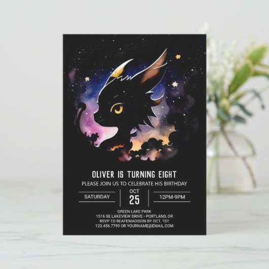 Baby Draak's Betoverde Verjaardag Kaart (Staand voorkant)