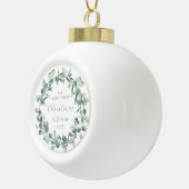 Baby Eerste kerst Eucalyptus krans Keramische Bal Ornament (Rechts)