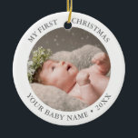 Baby eerste kerstfoto keramisch ornament<br><div class="desc">Baby eerste Kerst Unisex Modern Photo Keramische Ornament in elegant wit en luxe genderneutrale zilveren faux folie.</div>