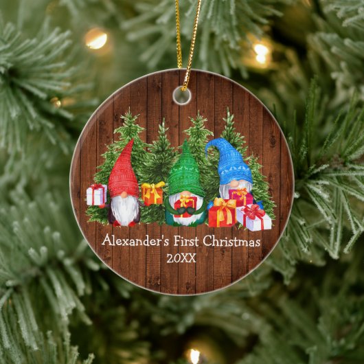 Baby eerste kerstWaterverf Gnomes Rustic Keramisch Ornament (Boom)