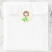 Baby Egel en wilde aardbeienbloemen Ronde Sticker (Tas)