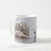 Baby egel koffiemok (Voorkant links)