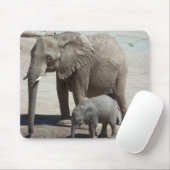 Baby Elephant met mama Muismat (Met muis)