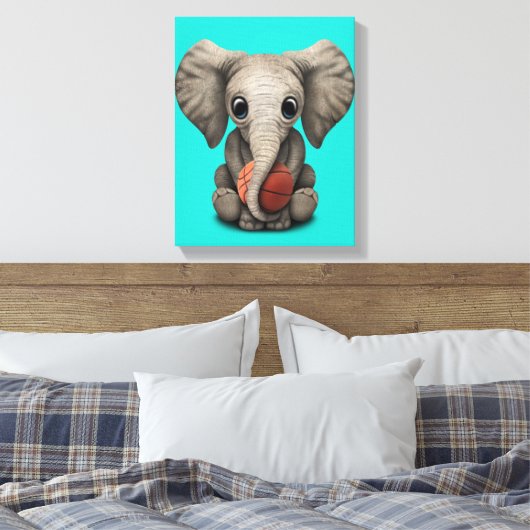 Baby Elephant Playing With Basketball Canvas Afdruk (Insitu (Slaapkamer))
