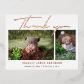 Baby Foto Dank u Modern Script Birth Folie Uitnodiging Briefkaart (Voorkant)