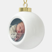 Baby Foto Eerste Kerst Script Keramische Bal Ornament (Rechts)