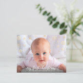 Baby Foto met eerste kerstscript Gold Snowflakes Feestdagenkaart (Staand voorkant)