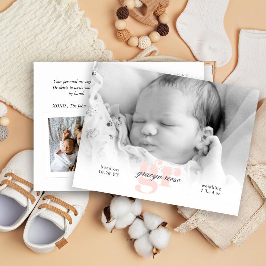 Baby foto voor script en roze monogram briefkaart