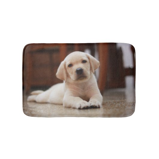 Baby gele Labrador Puppy Dog op Belly Badmat (Voorkant)