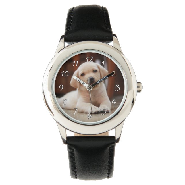 Baby gele Labrador Puppy Dog op Belly Horloge (Voorkant)