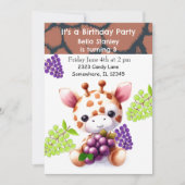 Baby Giraffe met druiven Verjaardagsuitnodiging Kaart (Voorkant)